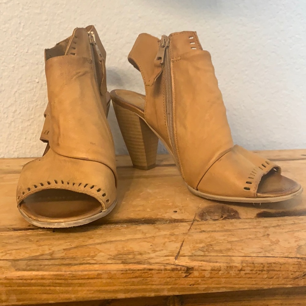 Miz Mooz leather sandals